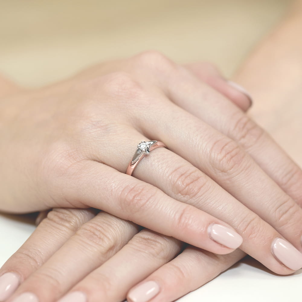 Pierścionek Diament 0,10ct różowe złoto — zdjęcie dodatkowe 3