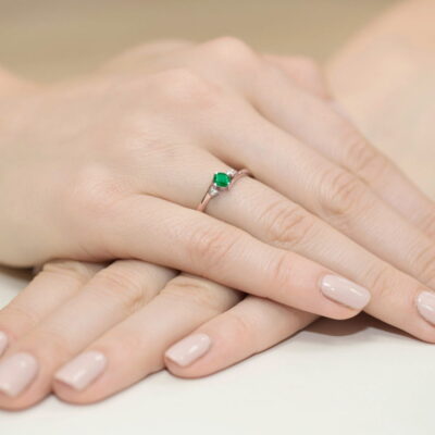 Pierscionek-W346B-Szmaragd-030ct-rozowe-zloto-jubiler-krakow-bigdiamond-3