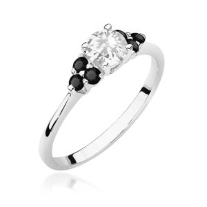 Pierścionek W451 Biały Szafir 0