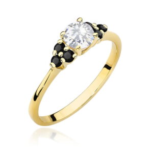 Pierścionek W451 Biały Szafir 0