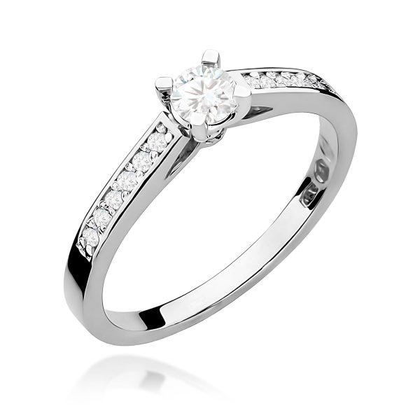 Pierścionek z diamentem 0,36 ct W0052 – białe złoto próby 585