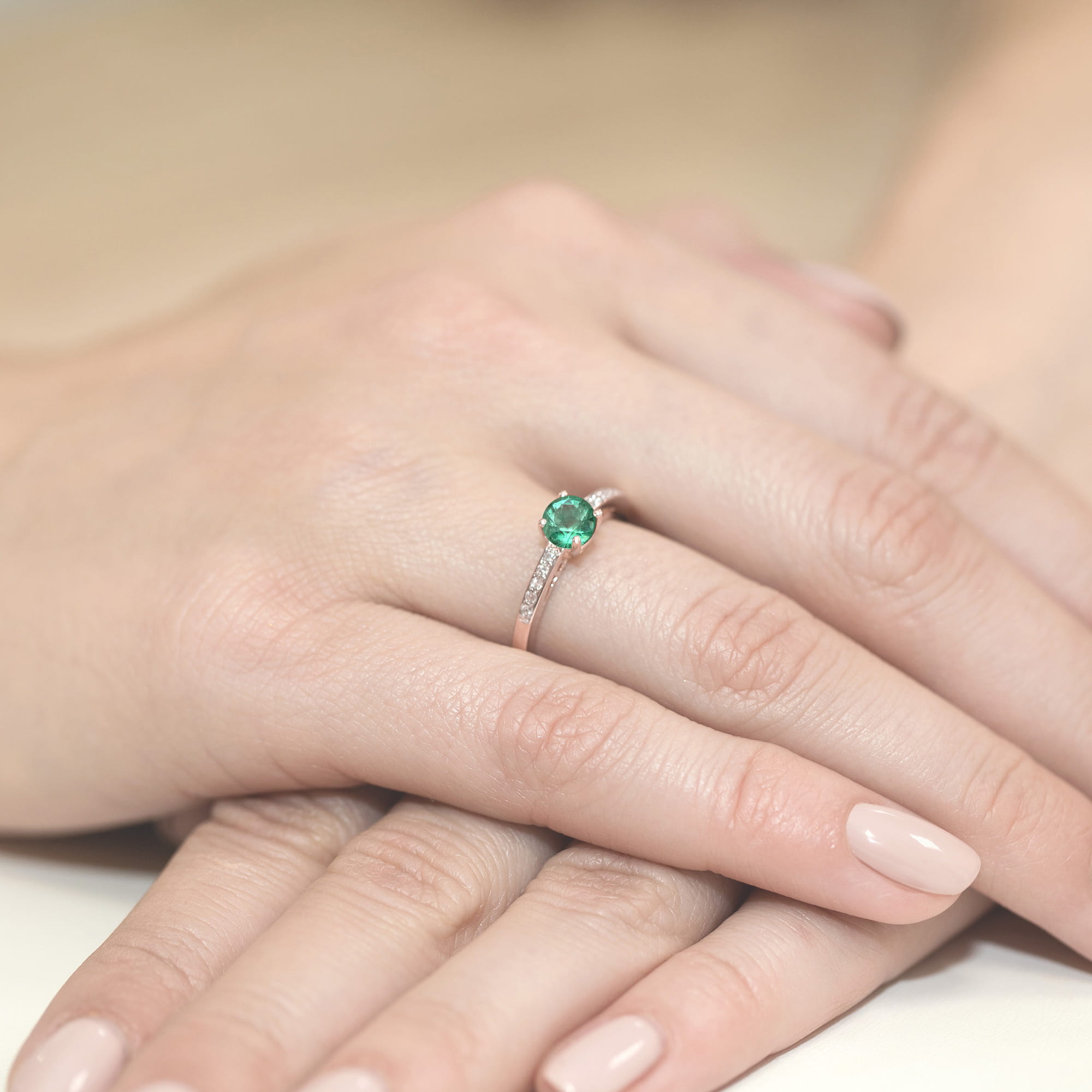 Pierścionek z szmaragdem 0,50 ct W0066 · W066 - obrazek 4