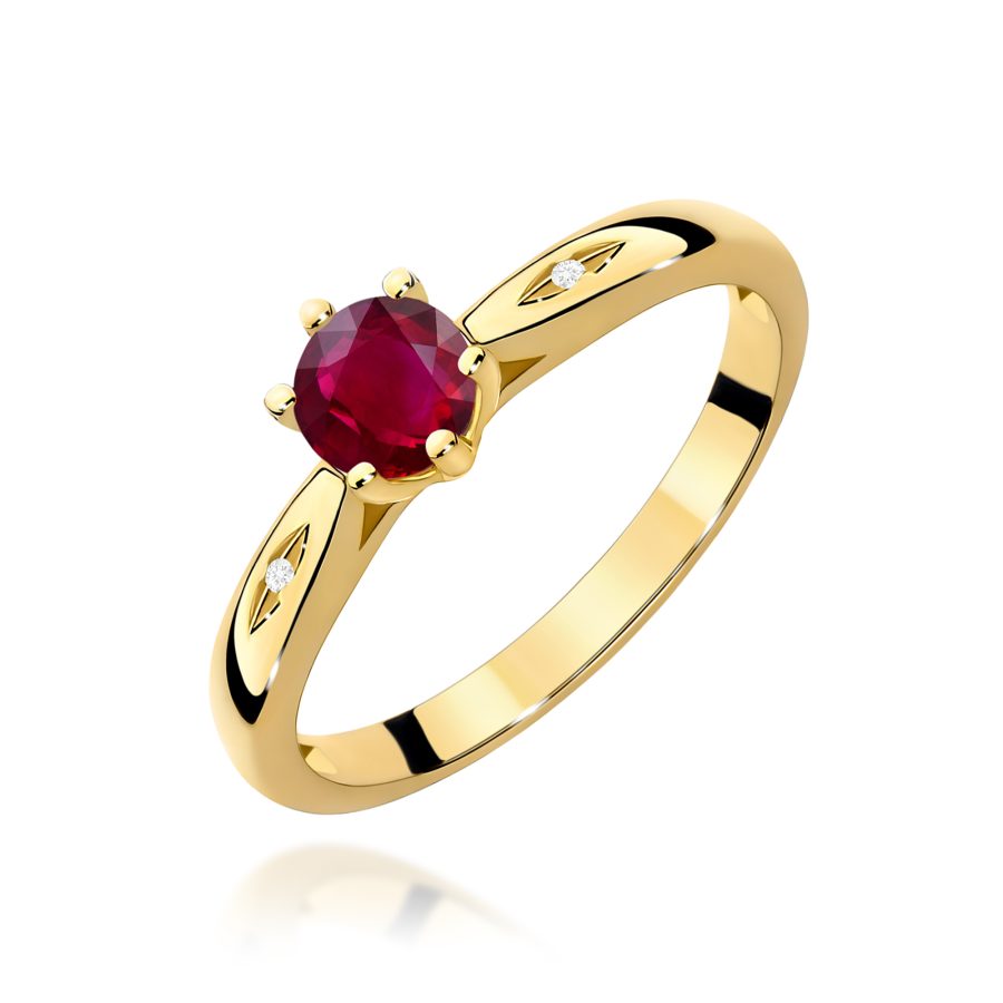 Pierścionek z okrągłym rubinem 0,60 ct i diamentami · W074