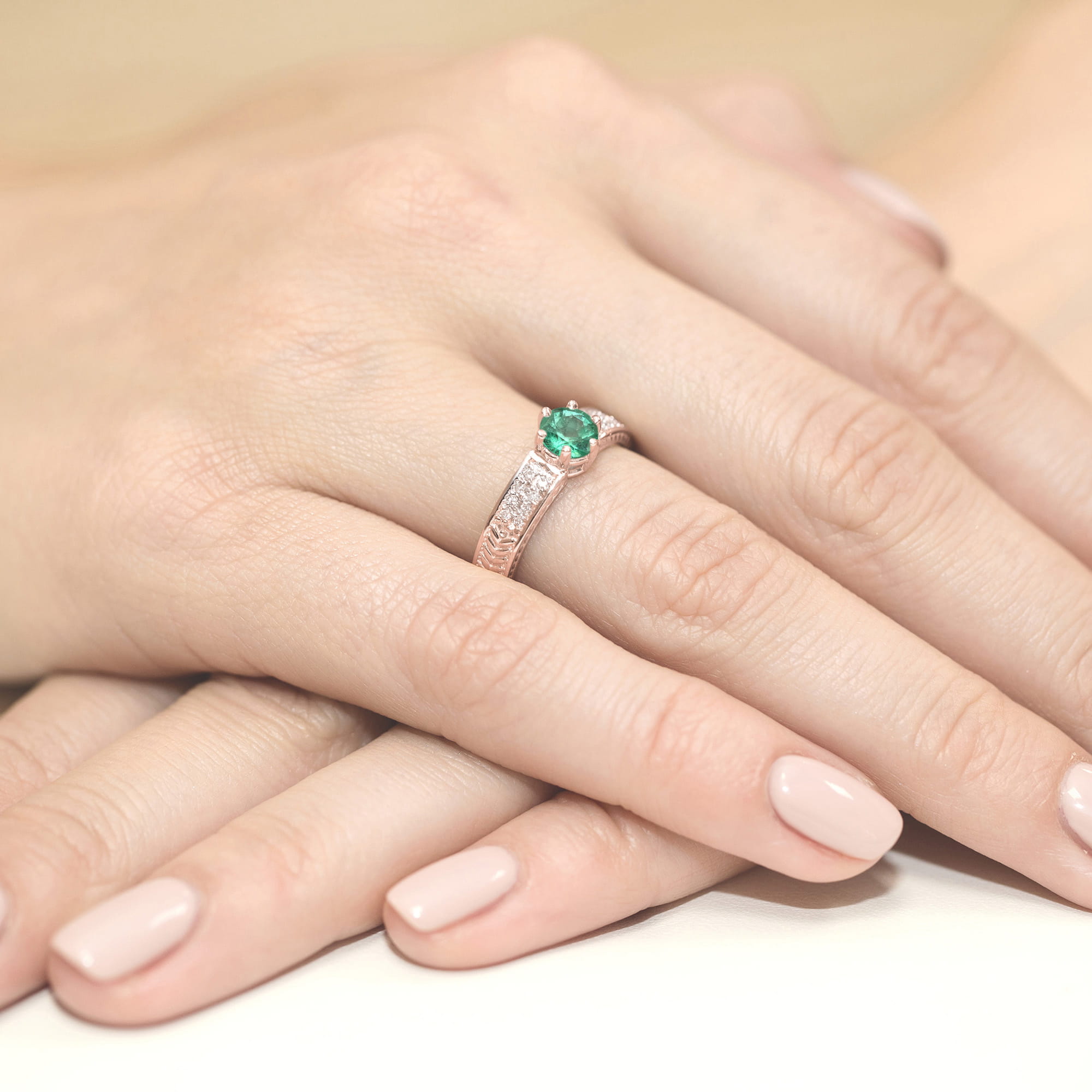 Pierścionek z szmaragdem 0,50 ct W0075 · W075 - obrazek 4