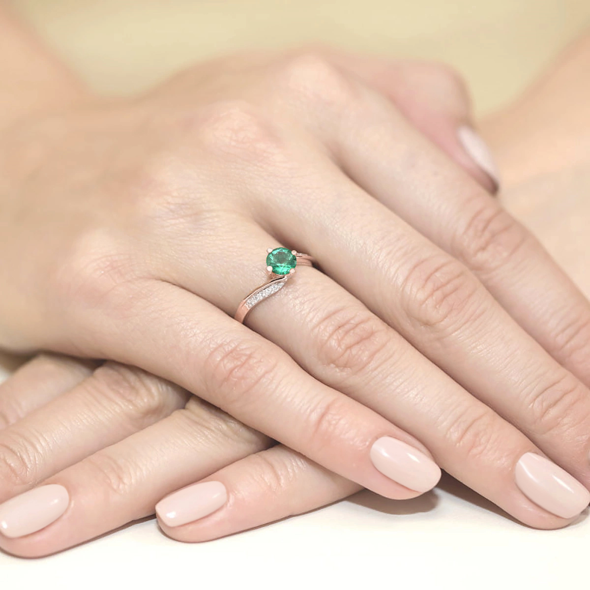 Pierścionek z szmaragdem 0,50 ct W0084 · W084 - obrazek 4