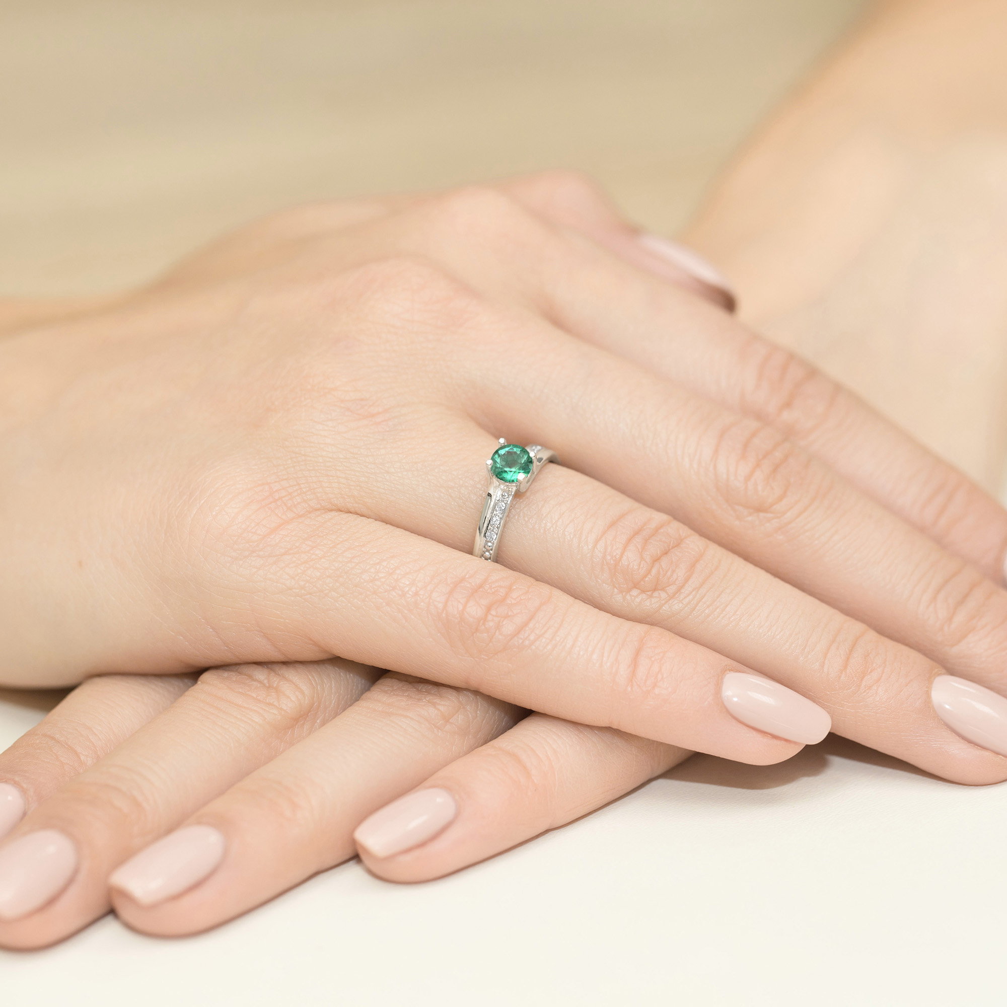 Pierścionek z szmaragdem 0,50 ct W0106 · W106 - obrazek 4