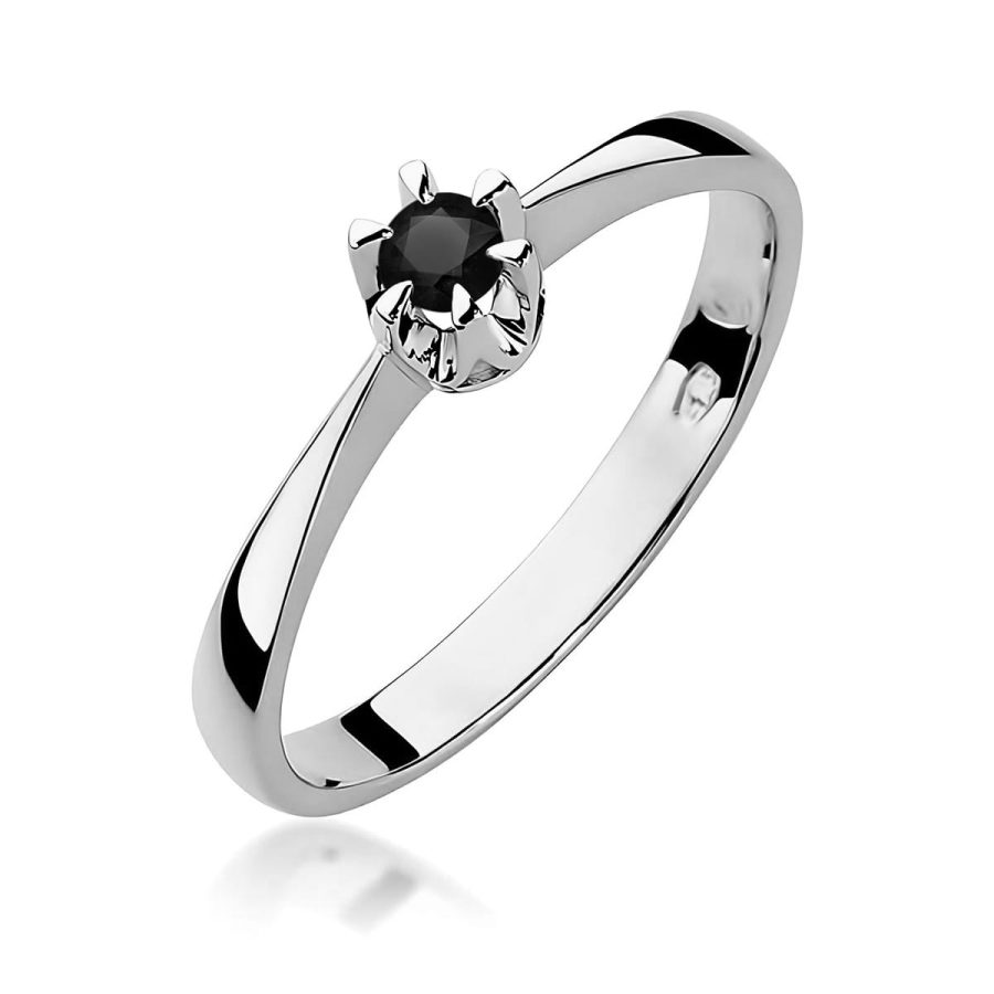 Ring in white gold with black diamond
