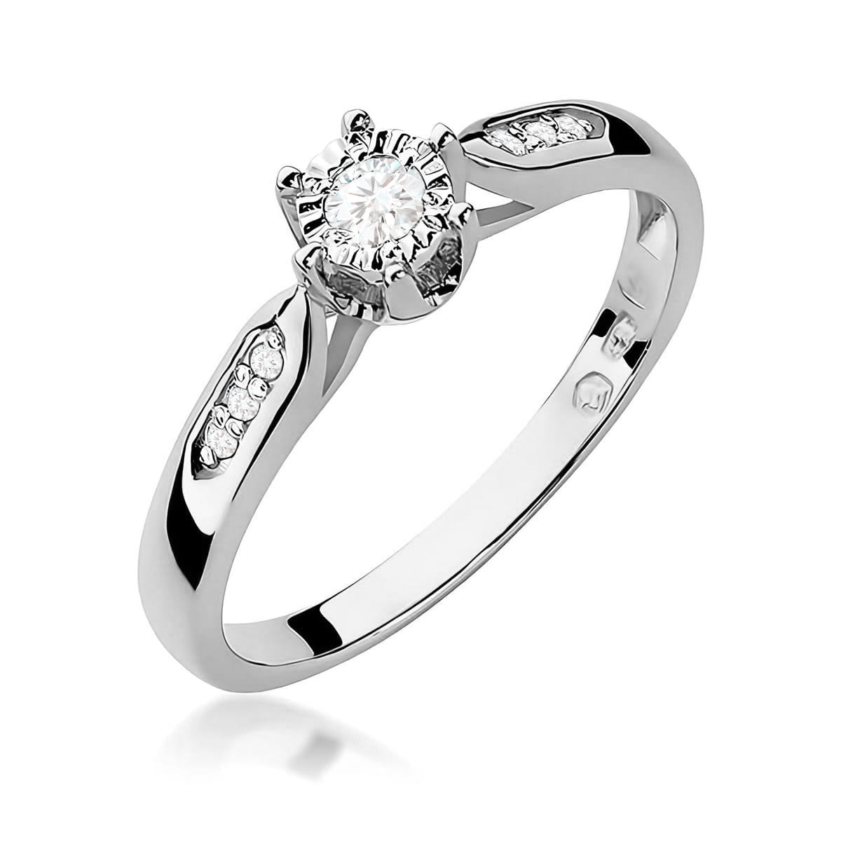 Pierścionek z kamieniem diament laboratoryjny 0,13 ct · W0328