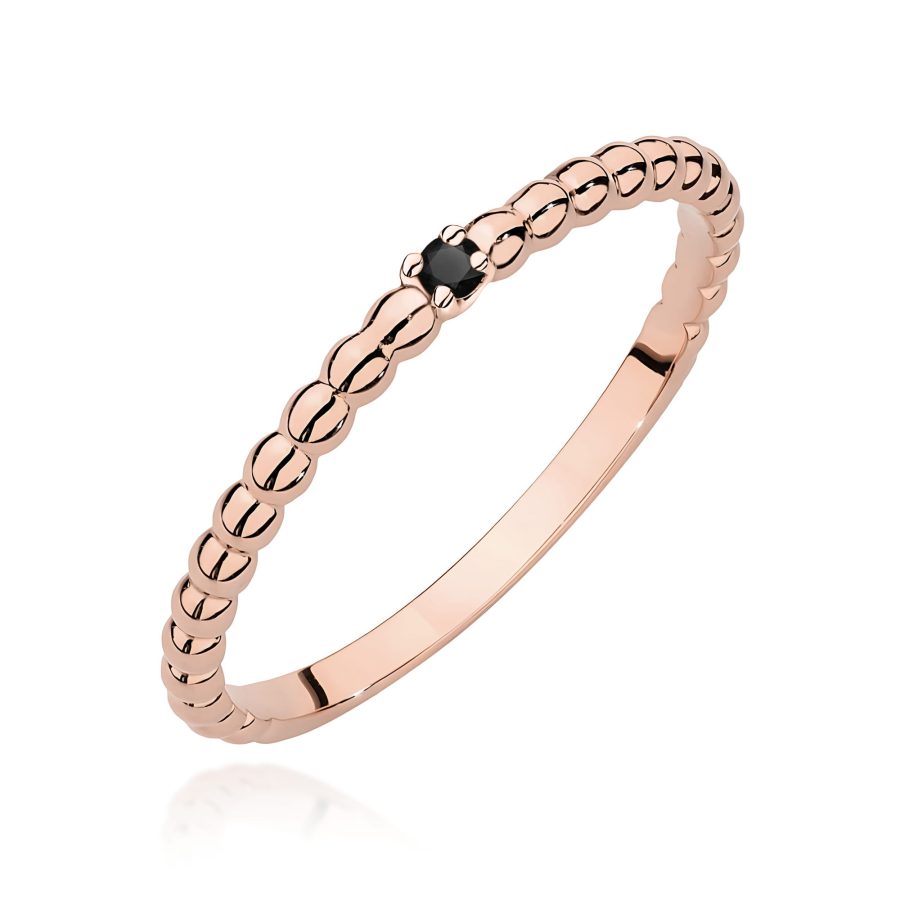 Ring in rose gold with black diamond