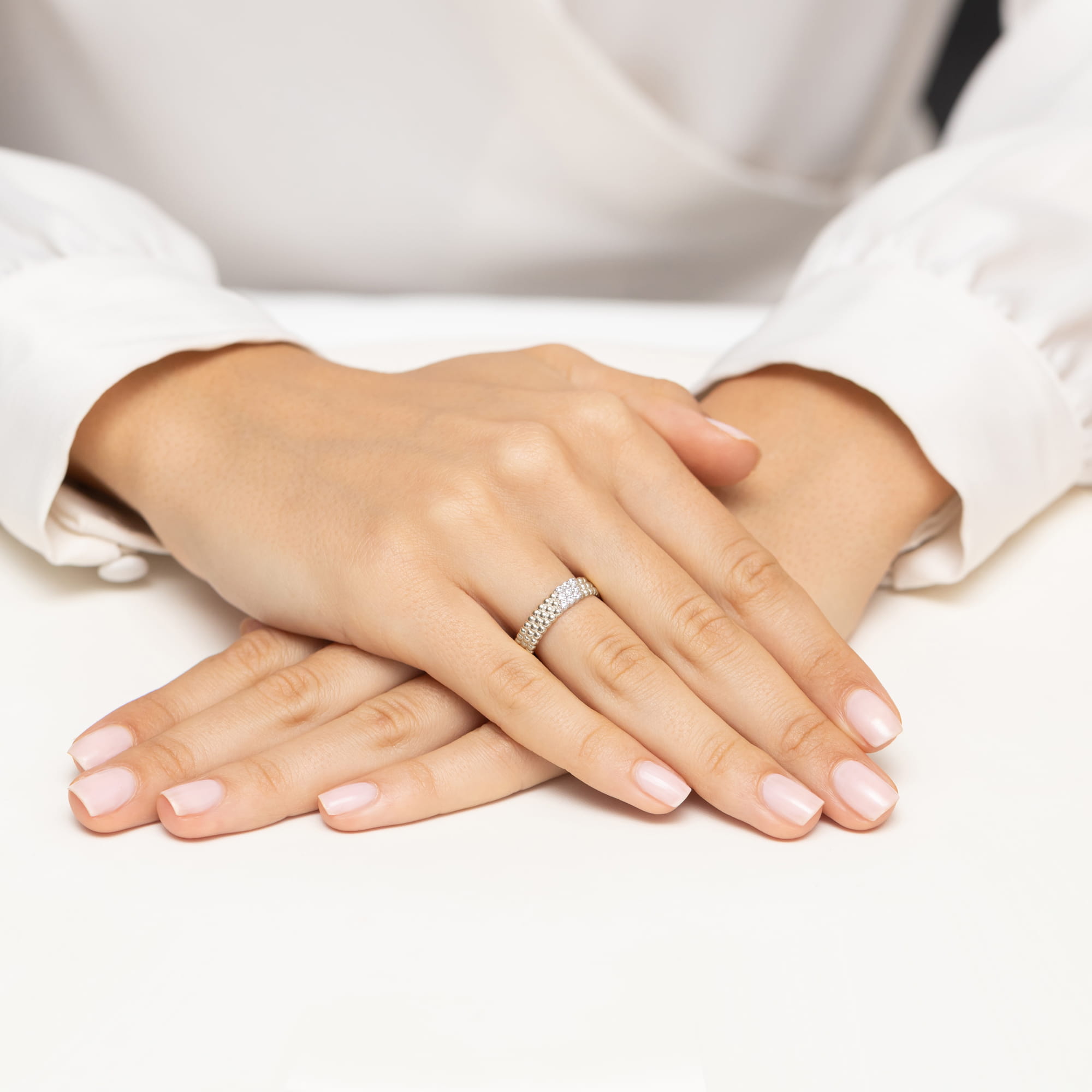 Pierścionek z diamentami 0,13 ct W0621 – białe złoto próby 585 – widok produktu 4