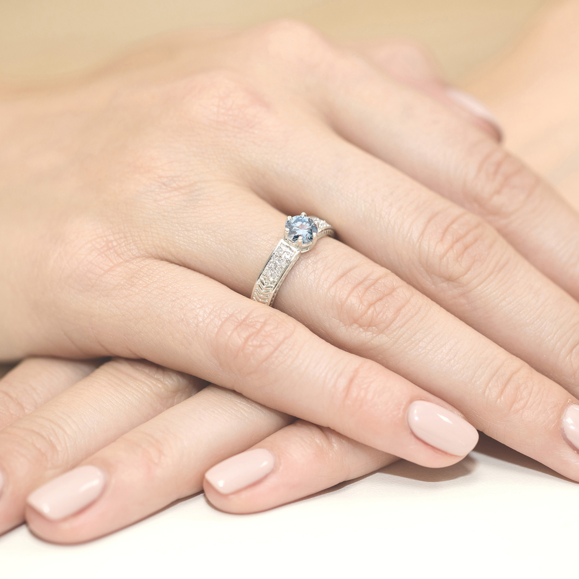 Ring with blue diamond lab-grown 0,50 ct – white gold 585 – product image 4